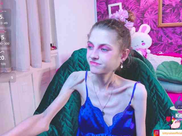 KittyRaine webcam