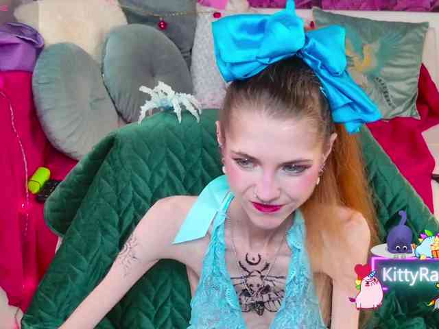 KittyRaine webcam
