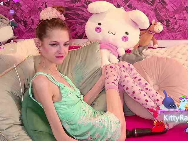 KittyRaine webcam