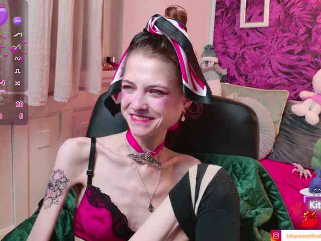 KittyRaine webcam