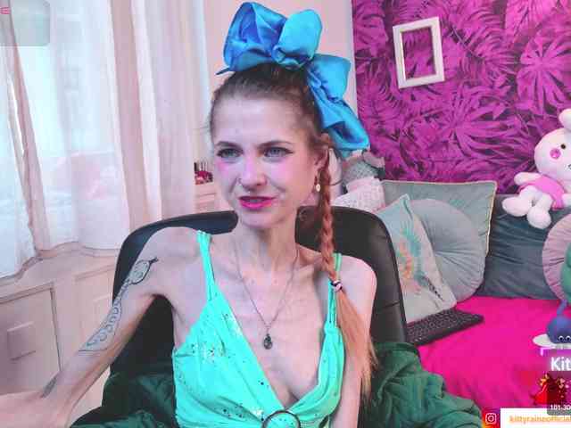 KittyRaine webcam