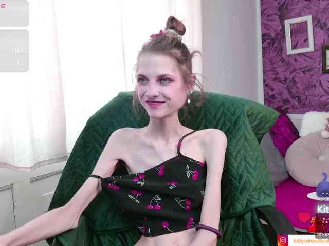 KittyRaine webcam