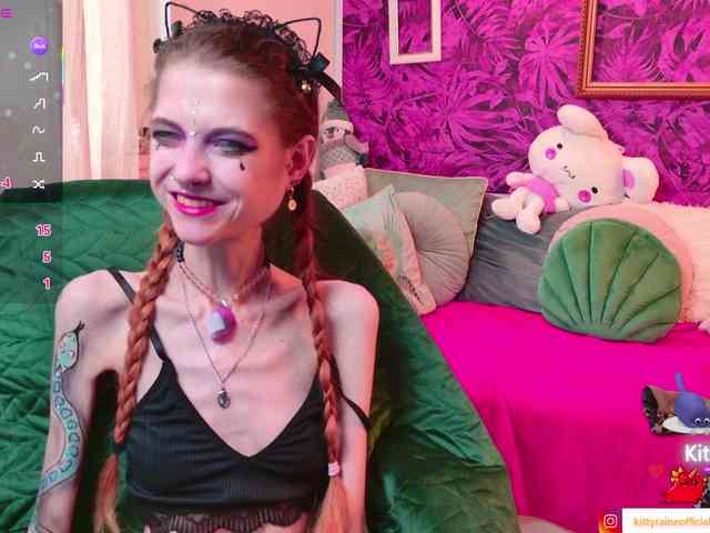 KittyRaine webcam