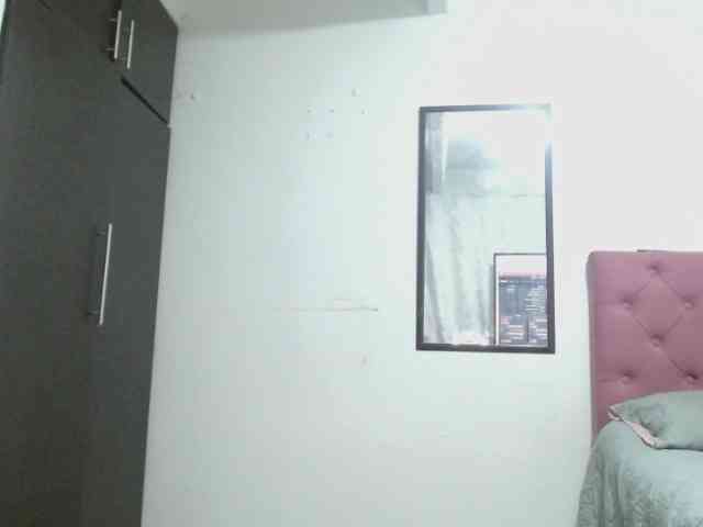 VenusWood Live Webcam on BongaCams