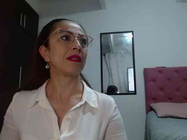 VenusWood Live Webcam on BongaCams