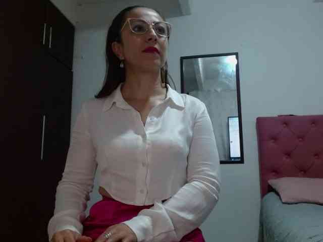 VenusWood Live Webcam on BongaCams