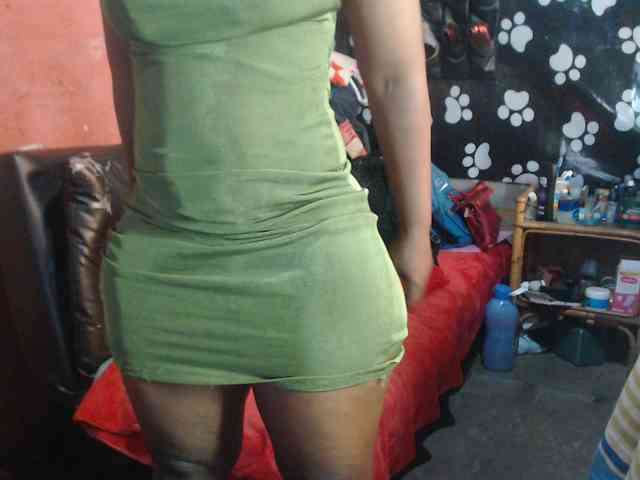 Curvypear