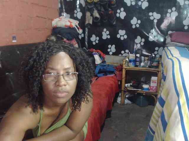 Curvypear webcam