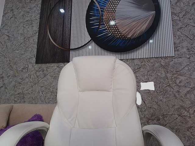 Octaviarouse's BongaCams show and profile