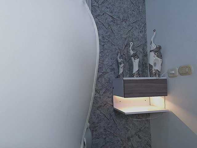 Octaviarouse's BongaCams show and profile