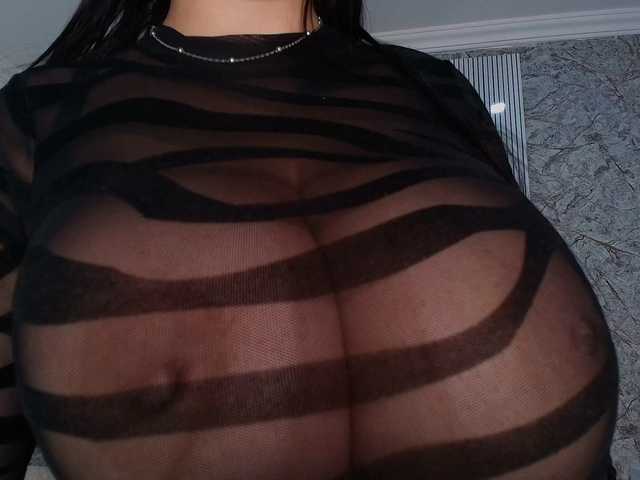 Octaviarouse's BongaCams show and profile