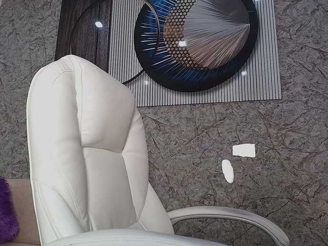 Octaviarouse's BongaCams show and profile