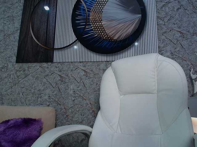 Octaviarouse's BongaCams show and profile