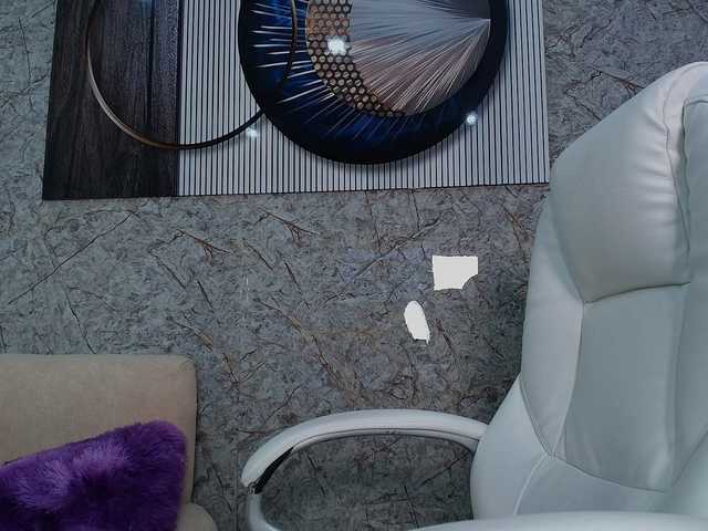 Octaviarouse's BongaCams show and profile