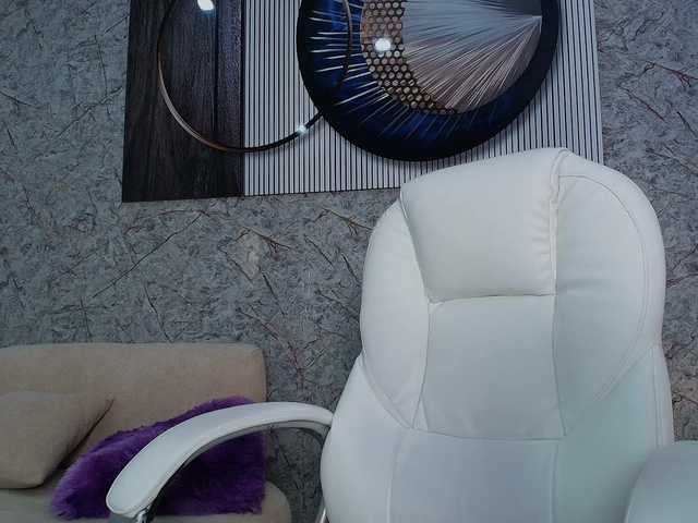 Octaviarouse's BongaCams show and profile