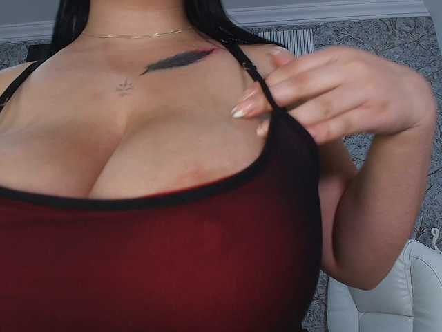 Octaviarouse's BongaCams show and profile