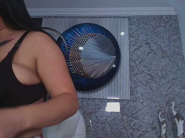 Octaviarouse's BongaCams show and profile