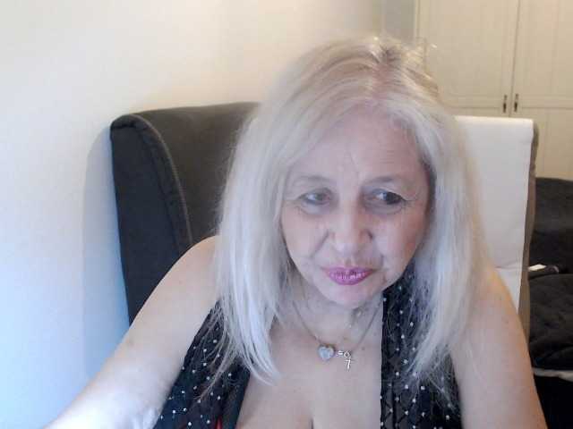 SusiLife's BongaCams show and profile
