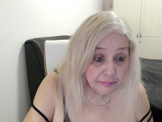 SusiLife's BongaCams show and profile