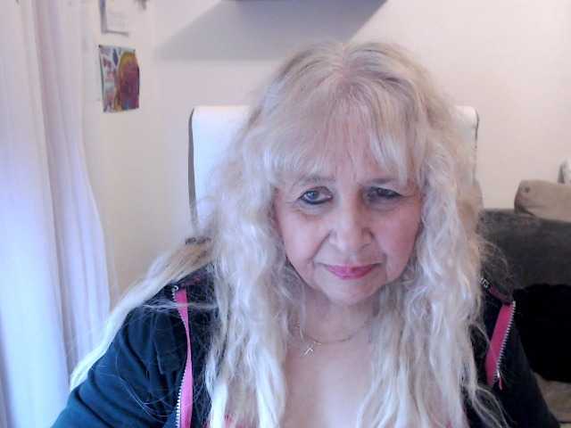 Kooky SusiLife from BongaCams gets her bod pumped on video! SusiLife from BongaCams