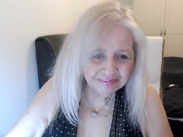 SusiLife's BongaCams show and profile