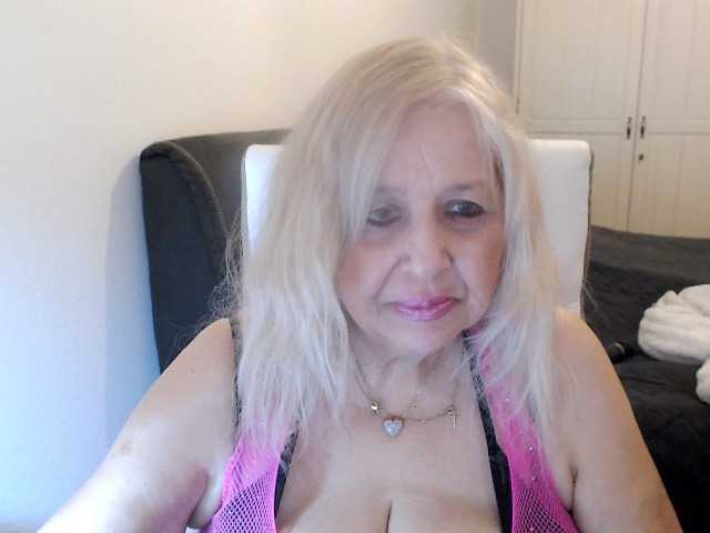 SusiLife's BongaCams show and profile