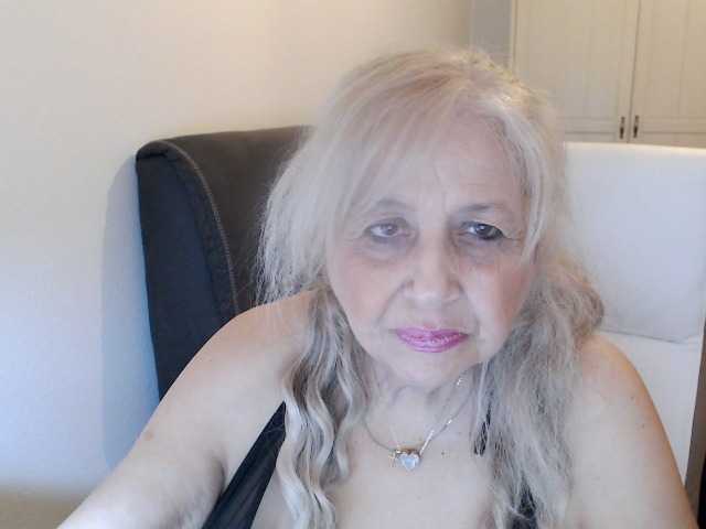 SusiLife's BongaCams show and profile