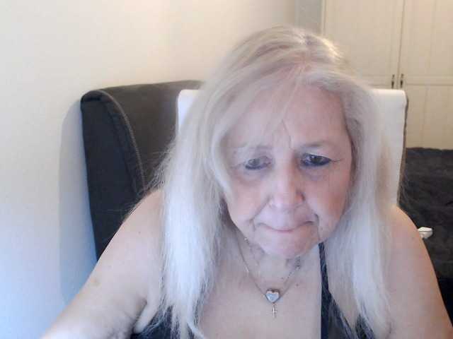 SusiLife's BongaCams show and profile