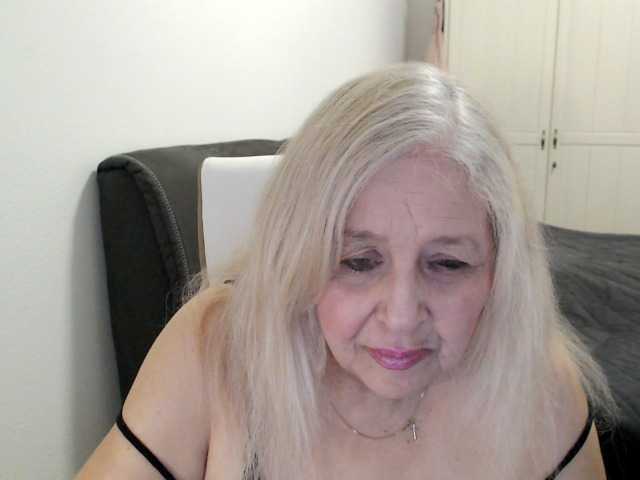 SusiLife's BongaCams show and profile