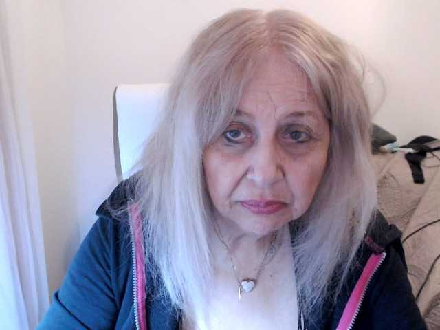 SusiLife's BongaCams show and profile