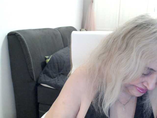 SusiLife's BongaCams show and profile