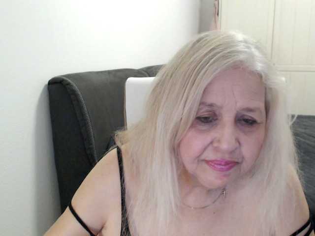 SusiLife's BongaCams show and profile