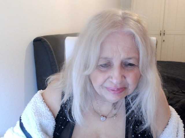 SusiLife's BongaCams show and profile