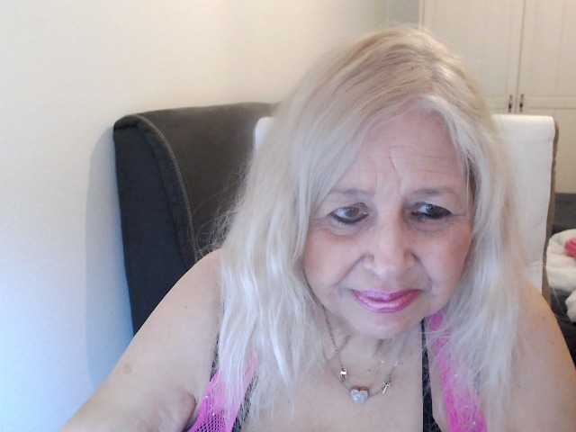 SusiLife's BongaCams show and profile