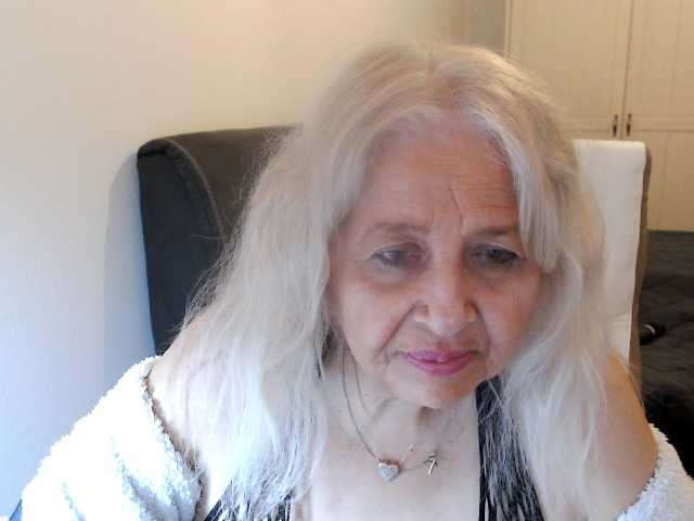 SusiLife's BongaCams show and profile