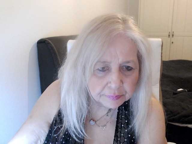 SusiLife's BongaCams show and profile