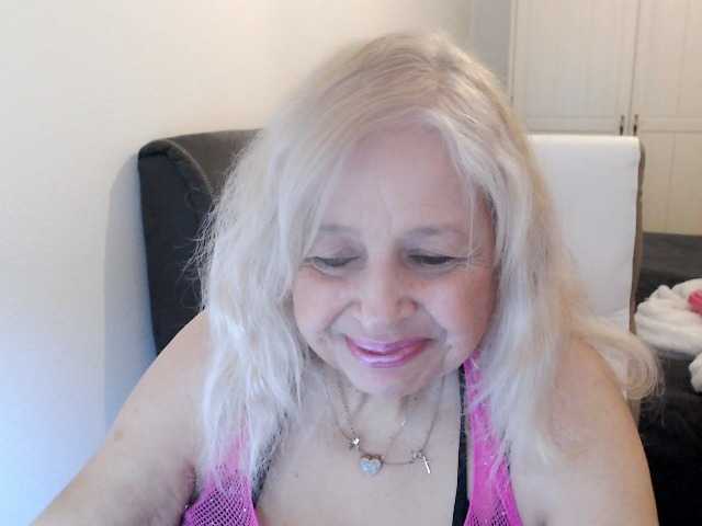 SusiLife's BongaCams show and profile