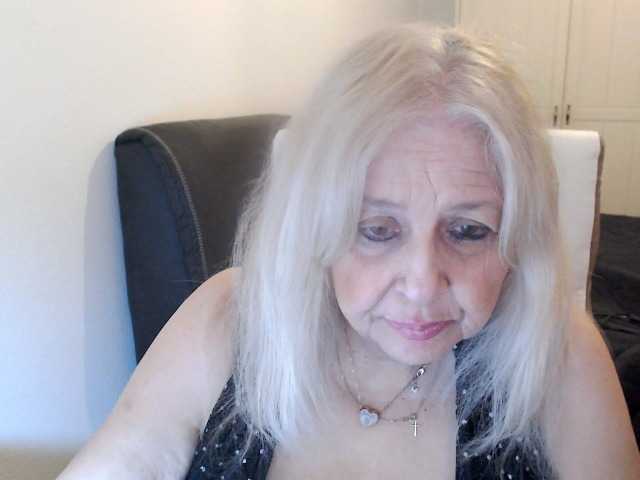 SusiLife's BongaCams show and profile