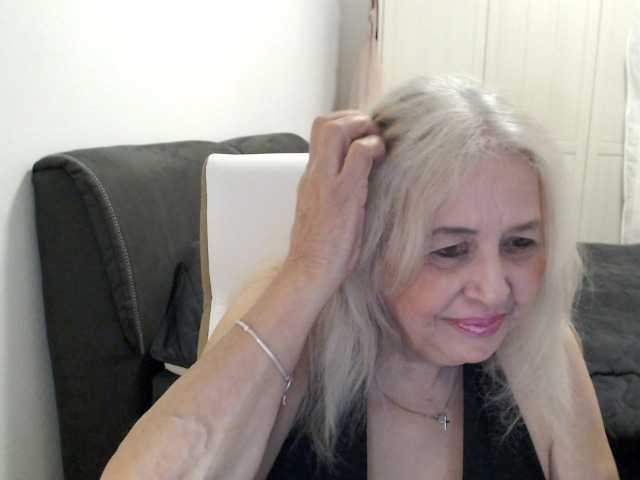 SusiLife's BongaCams show and profile