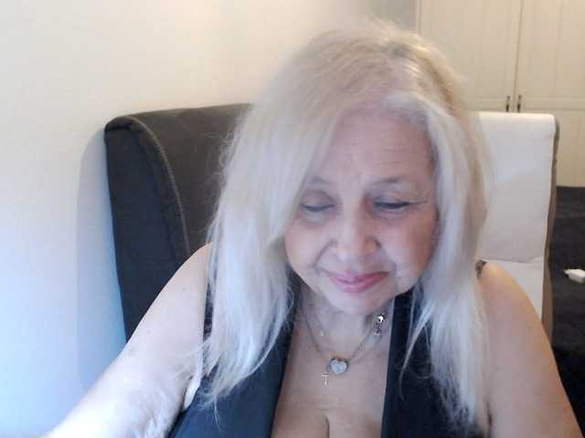 SusiLife's BongaCams show and profile