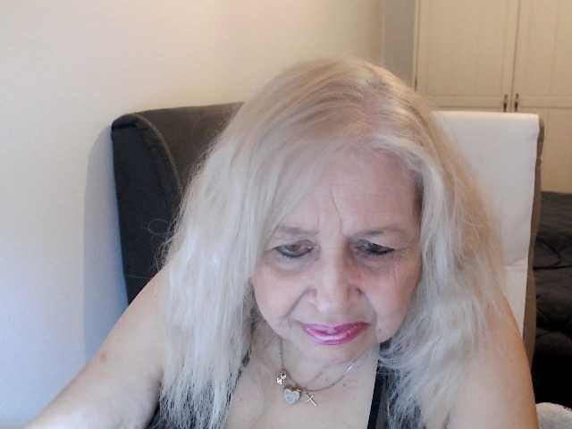 SusiLife's BongaCams show and profile