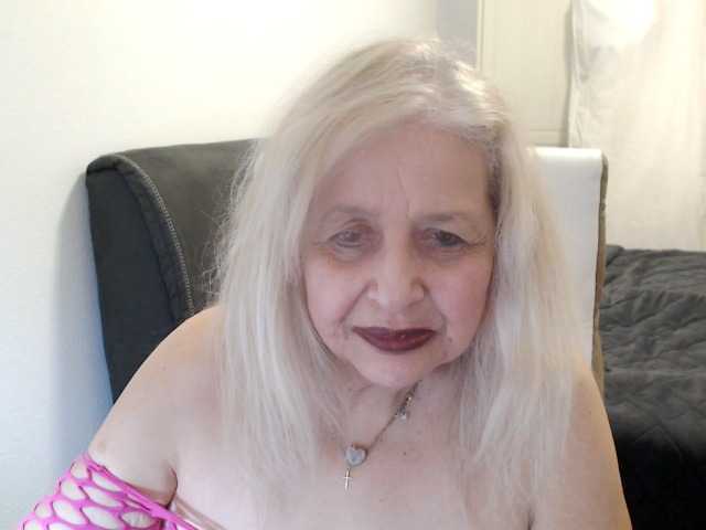 SusiLife's BongaCams show and profile