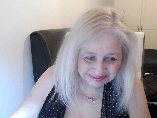 SusiLife's BongaCams show and profile