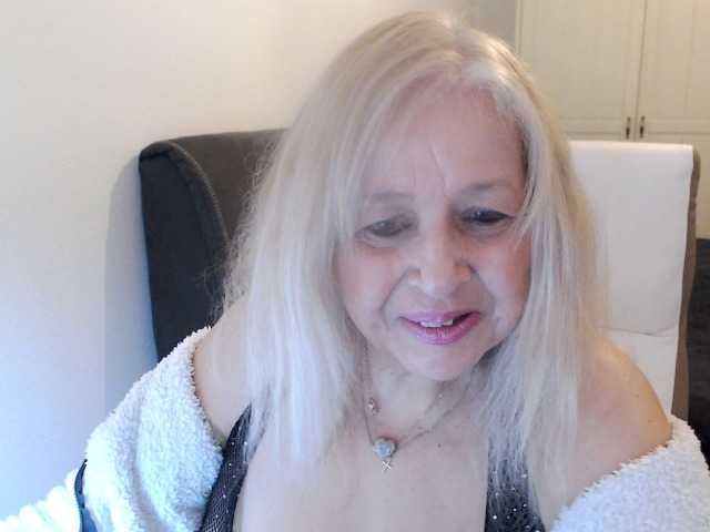 SusiLife's BongaCams show and profile