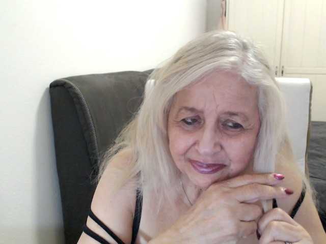 SusiLife's BongaCams show and profile