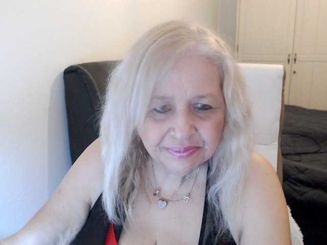 SusiLife's BongaCams show and profile