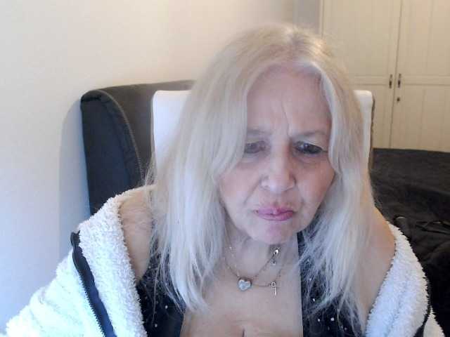 SusiLife's BongaCams show and profile