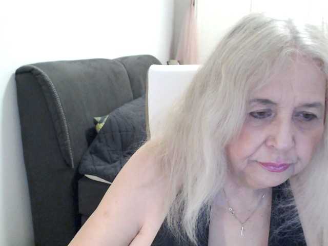 SusiLife's BongaCams show and profile