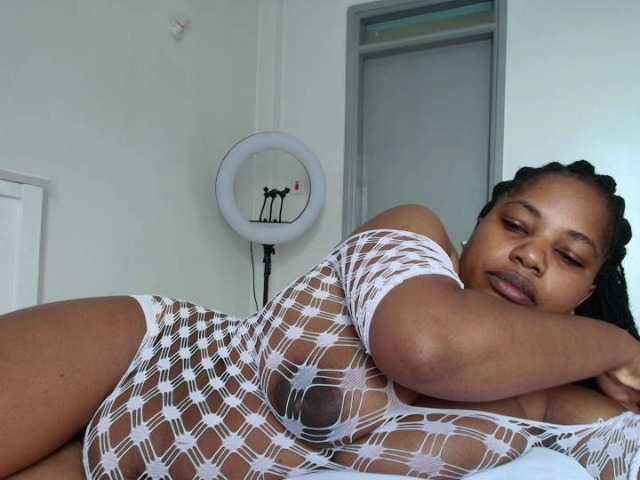 Jabera's BongaCams show and profile