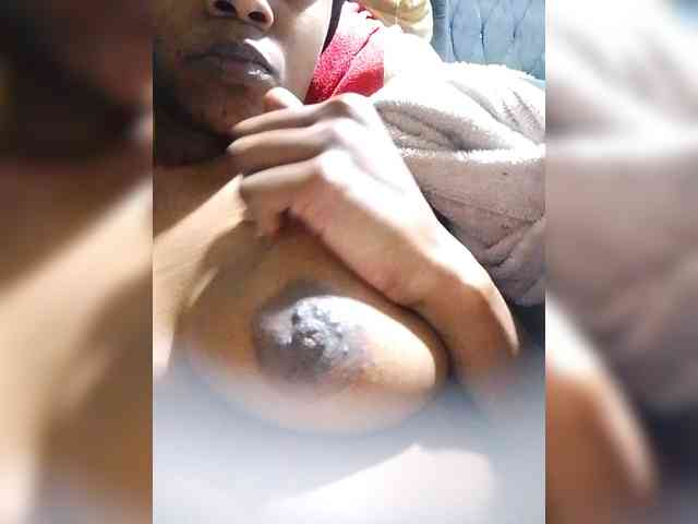LAYLAAH webcam